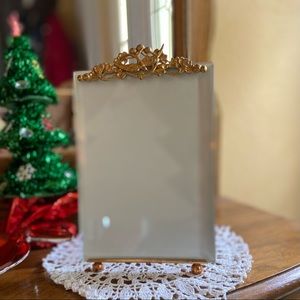 Vintage La Paris Studios Gold Picture frame flowers bird sparrow